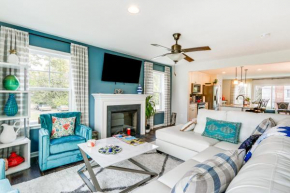 2 Mi to Hollywood Casino Charles Town Townhome!